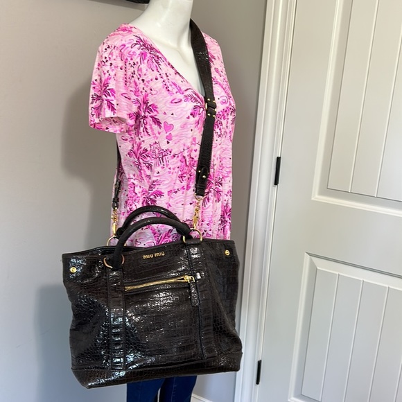 MIU MIU Brown St. Cocco Croc-Embossed Tote in Dark Brown Leather - Picture 9 of 16